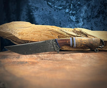 Load image into Gallery viewer, Tanto Hunter in Wave Pattern Damascus